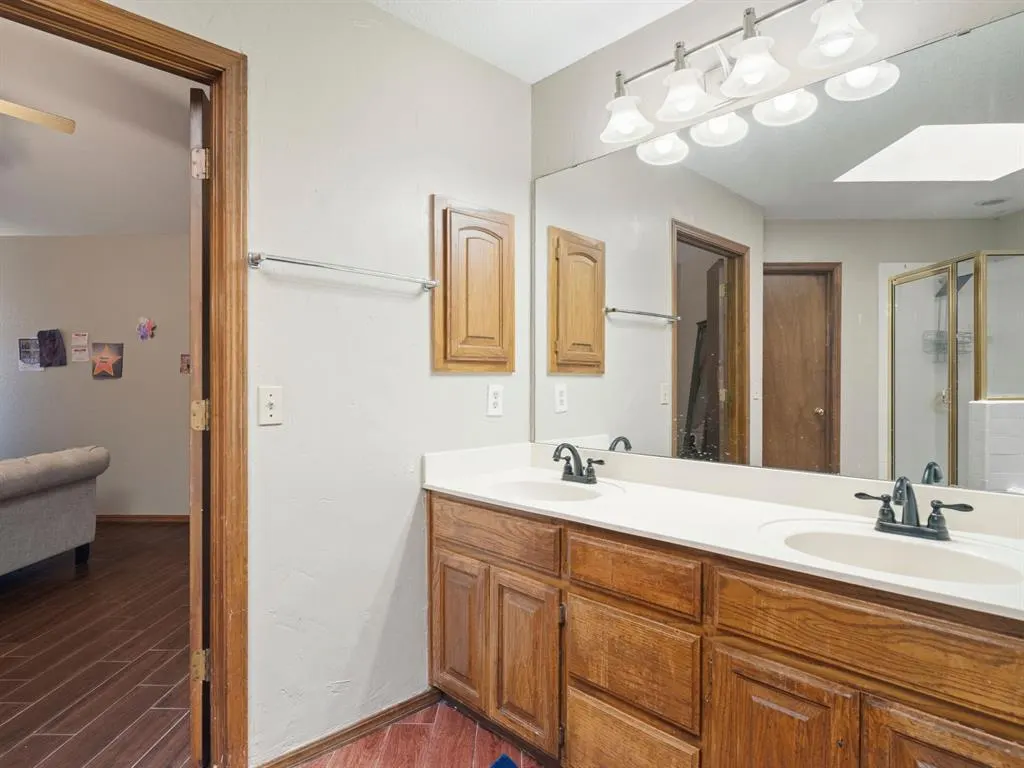 Photo 22 — 608 Tudor Lane, Edmond, OK 73003