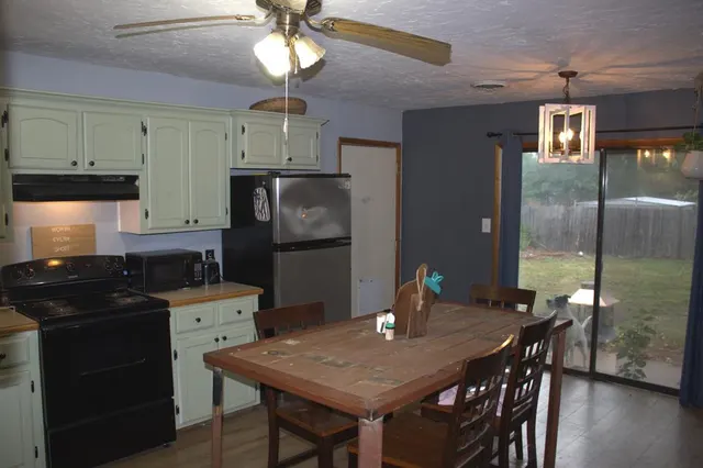 Photo 5 — 1306 SE Barclay Road, Lawton, OK 73501