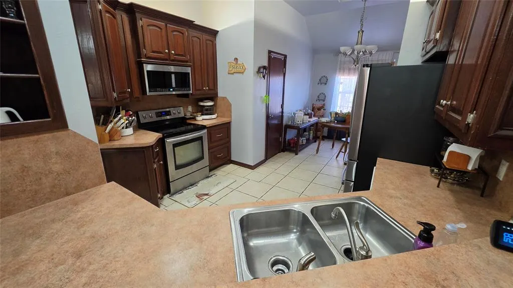 Photo 5 — 11403 E Village Avenue, Midwest City, OK 73130