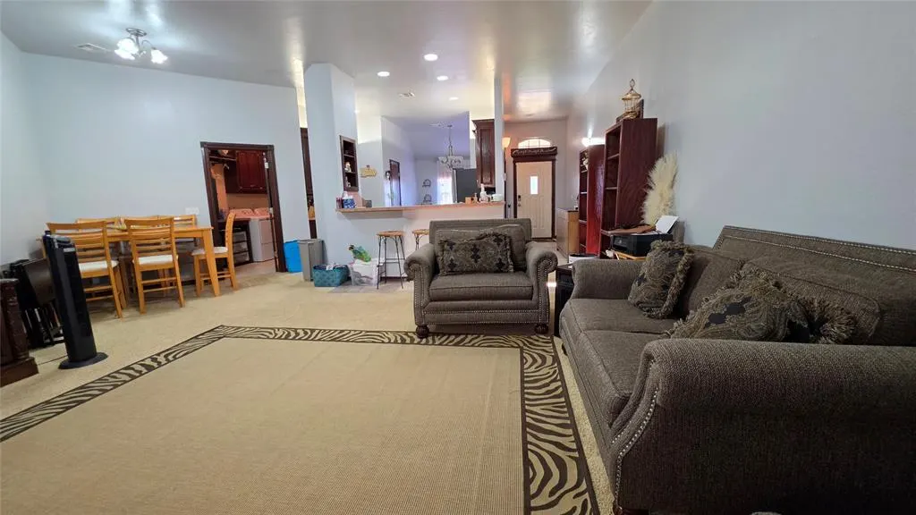 Photo 10 — 11403 E Village Avenue, Midwest City, OK 73130