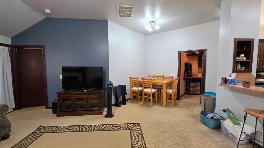 Photo 11 — 11403 E Village Avenue, Midwest City, OK 73130