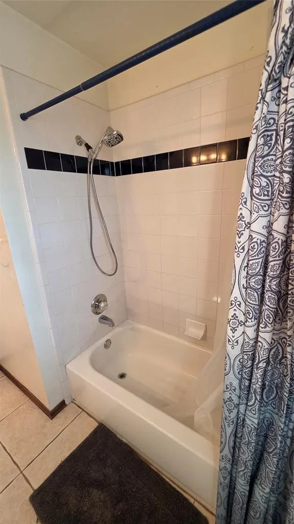 Photo 16 — 11403 E Village Avenue, Midwest City, OK 73130