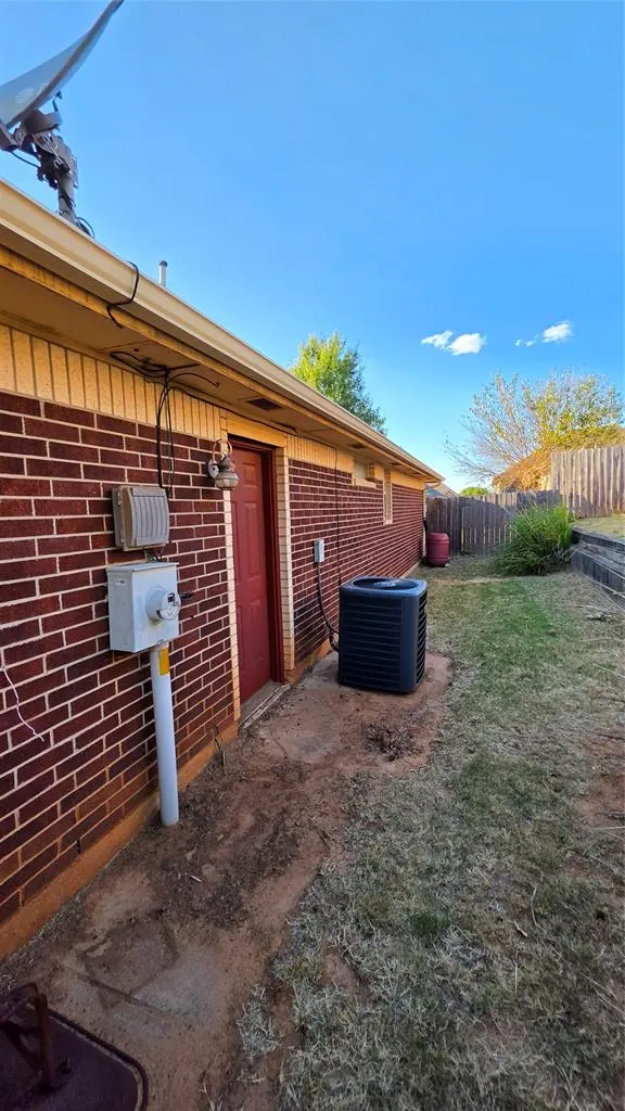 Photo 29 — 11403 E Village Avenue, Midwest City, OK 73130