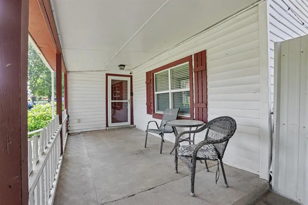 Photo 3 — 207 E Juniper Lane, Mustang, OK 73064