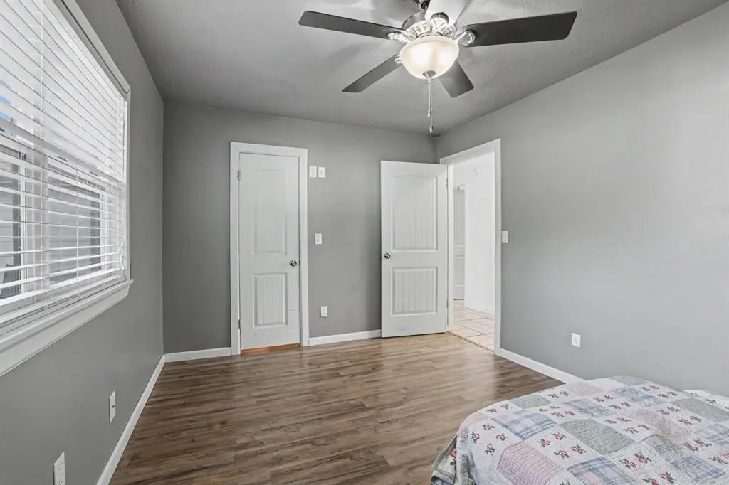 Photo 12 — 207 E Juniper Lane, Mustang, OK 73064