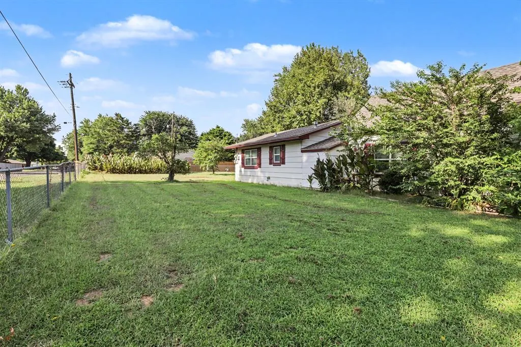 Photo 25 — 207 E Juniper Lane, Mustang, OK 73064