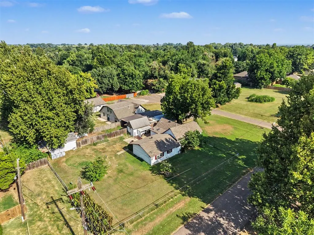 Photo 26 — 207 E Juniper Lane, Mustang, OK 73064