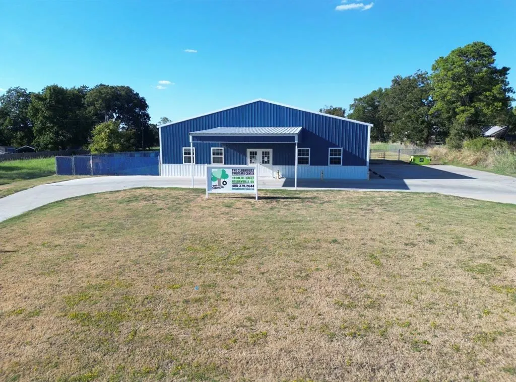 Photo 14 — 1108 N Gulf, Holdenville, OK 74848
