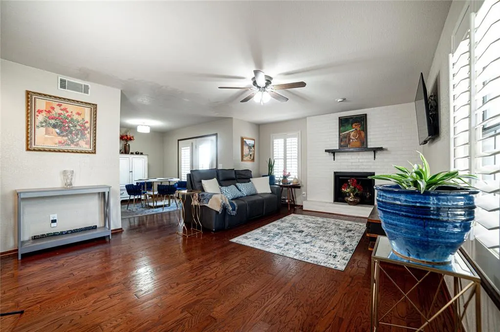Photo 3 — 4400 Hemingway Drive 215, Oklahoma City, OK 73118
