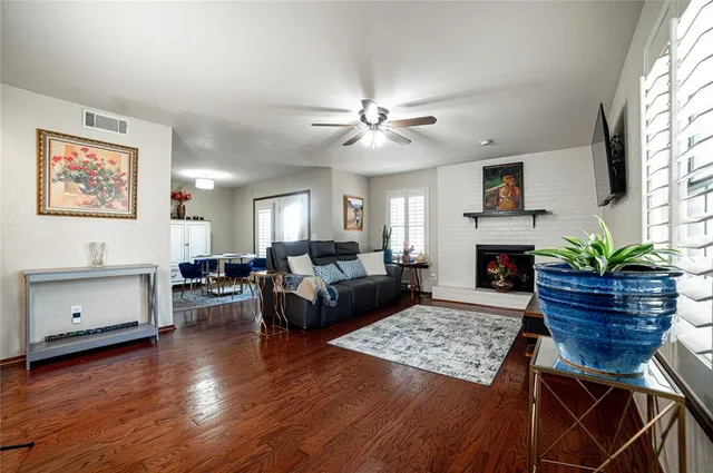 Photo 3 — 4400 Hemingway Drive 215, Oklahoma City, OK 73118