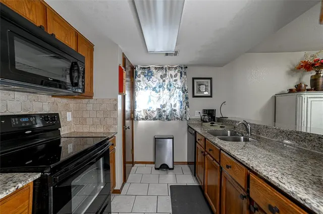 Photo 4 — 4400 Hemingway Drive 215, Oklahoma City, OK 73118