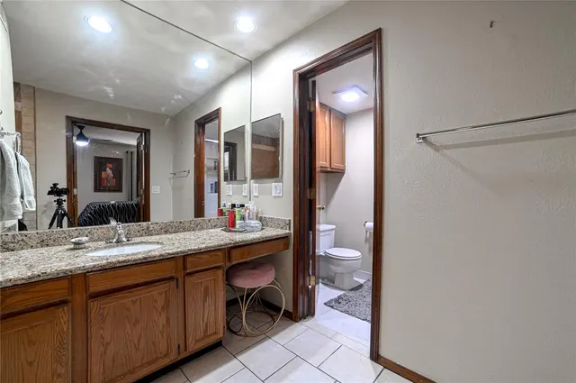 Photo 5 — 4400 Hemingway Drive 215, Oklahoma City, OK 73118