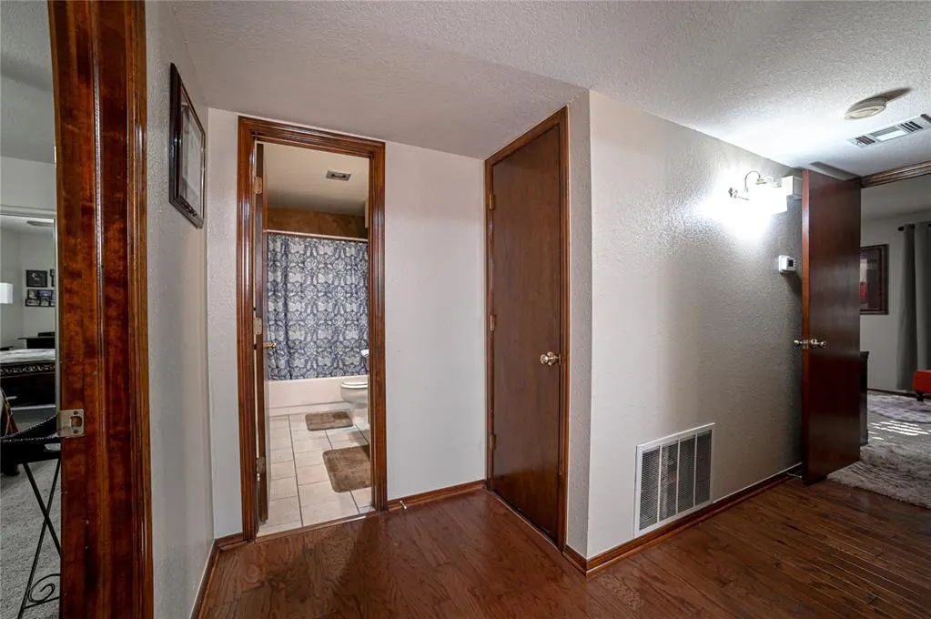 Photo 15 — 4400 Hemingway Drive 215, Oklahoma City, OK 73118