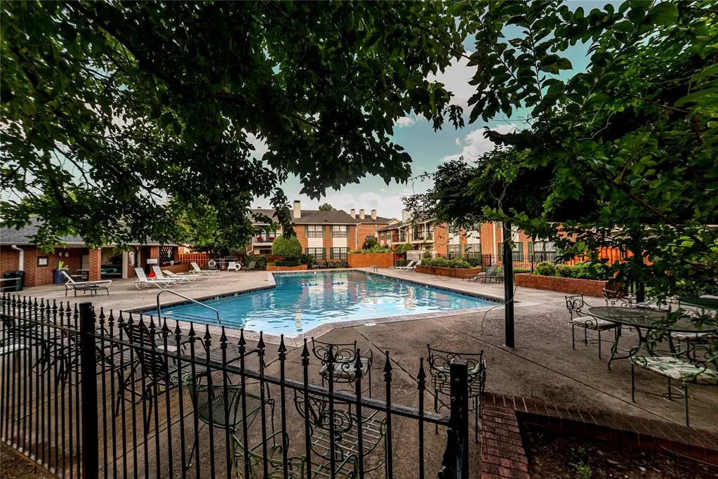 Photo 26 — 4400 Hemingway Drive 215, Oklahoma City, OK 73118