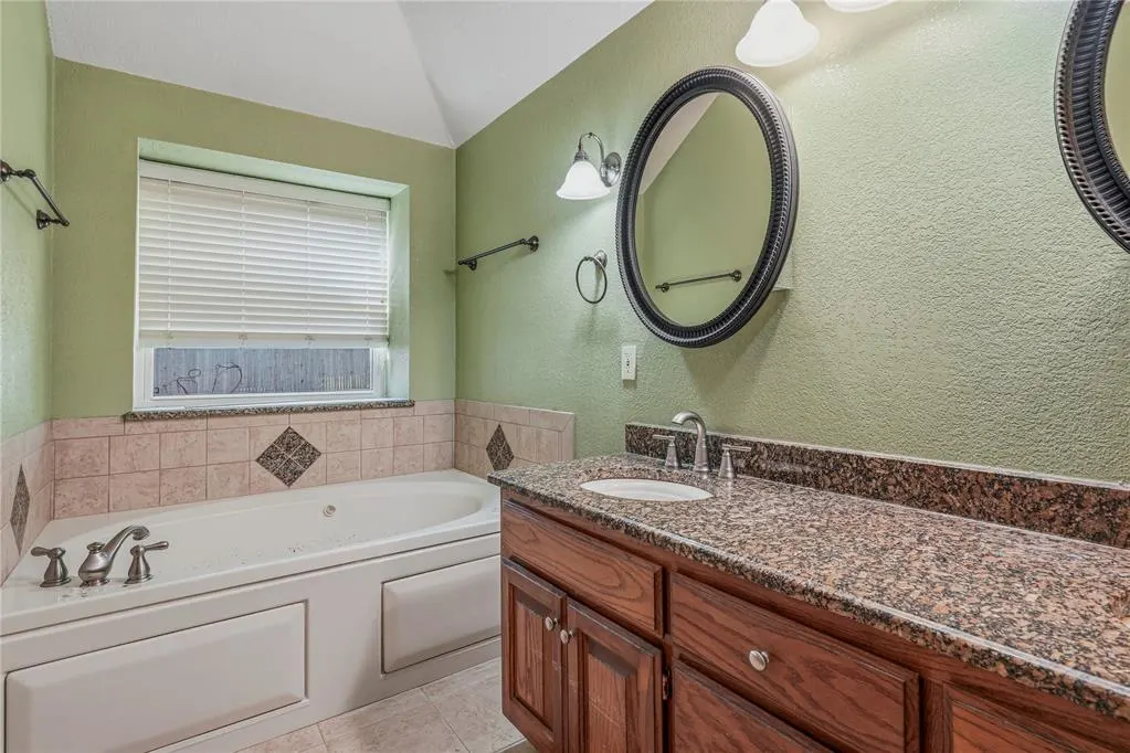 Photo 29 — 3808 Drawbridge Lane, Norman, OK 73072