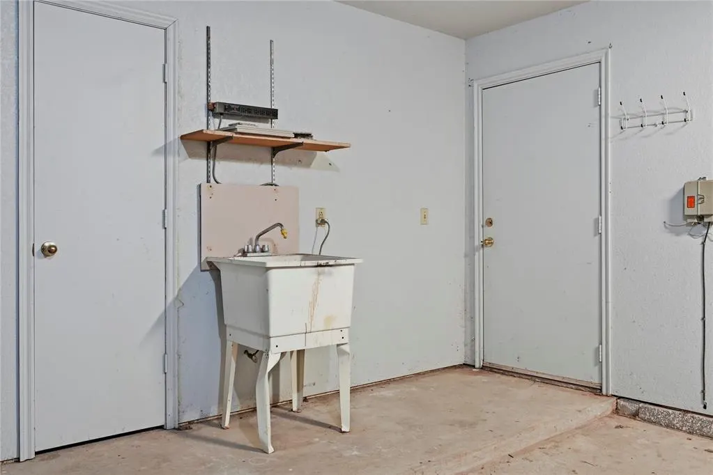 Photo 42 — 3808 Drawbridge Lane, Norman, OK 73072