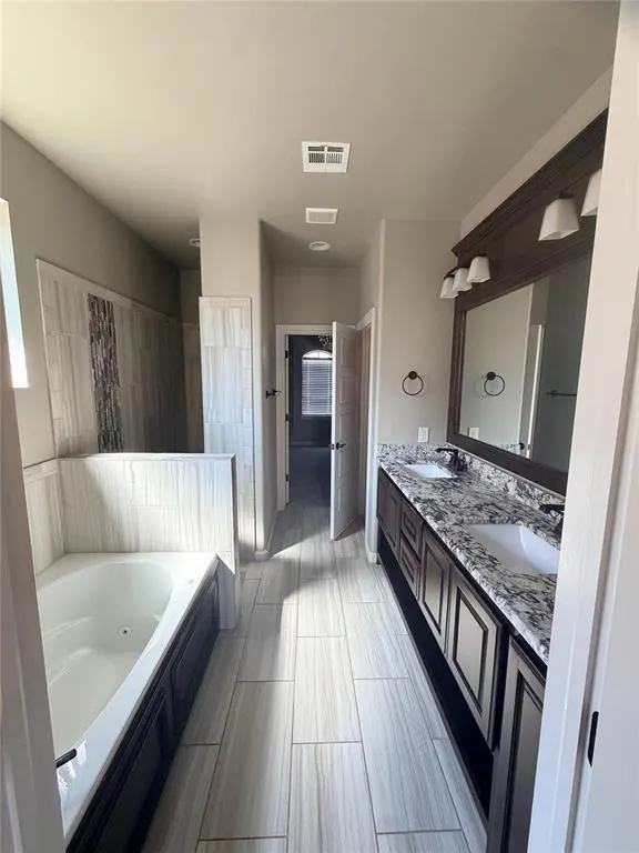 Photo 4 — 8808 NW 109th Street, Oklahoma City, OK 73162