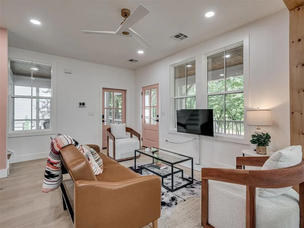 Photo 11 — 18246 Willowbrooke Court, Norman, OK 73093