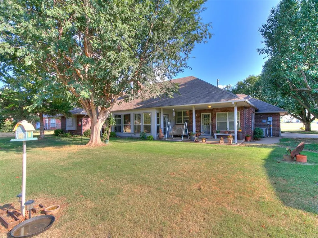 Photo 4 — 1427 grand view Way, Mustang, OK 73064
