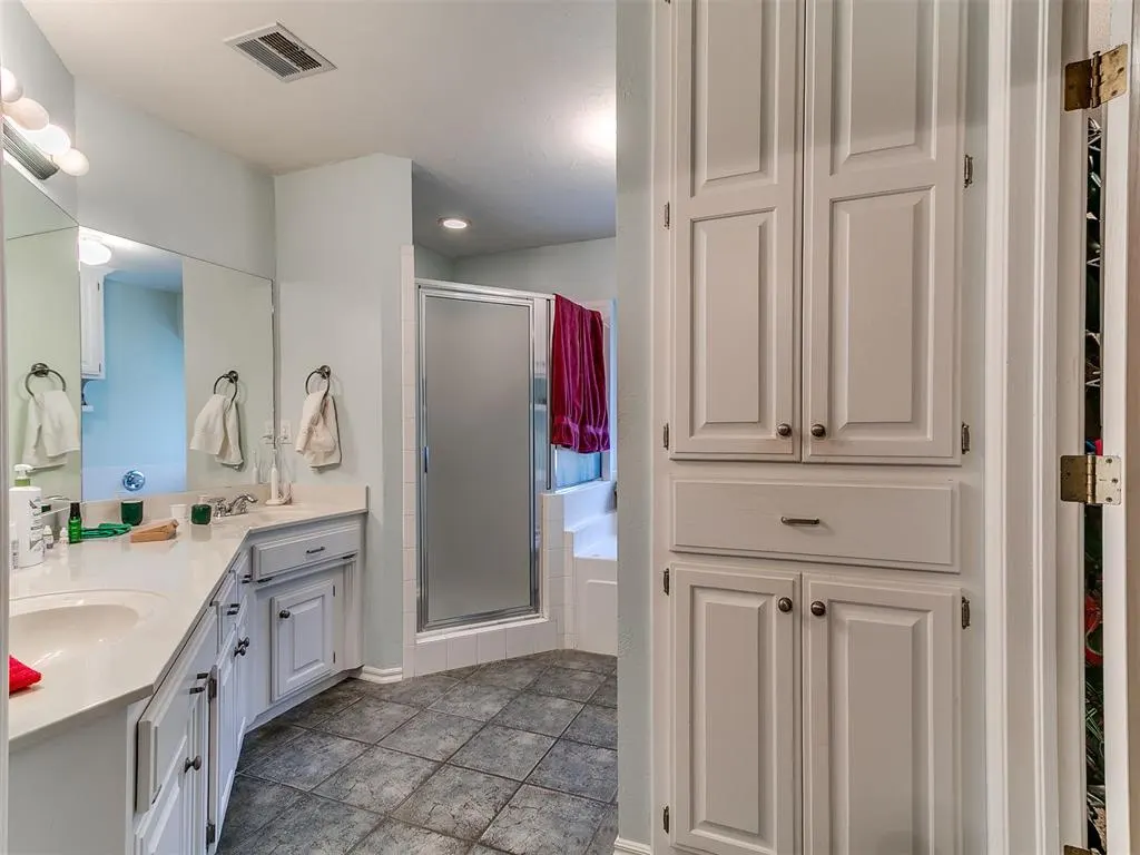 Photo 18 — 1427 grand view Way, Mustang, OK 73064