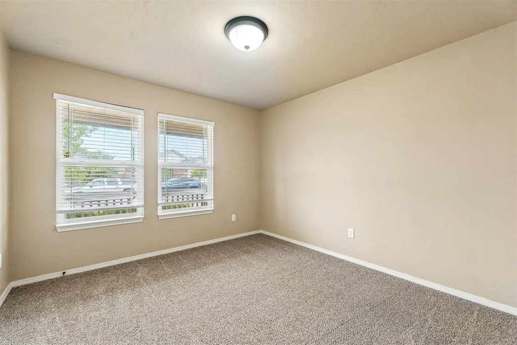Photo 17 — 9528 SW 25th Street, Oklahoma City, OK 73128