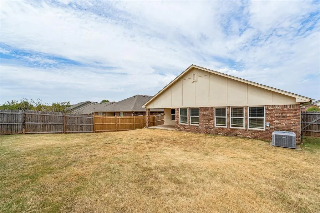 Photo 22 — 9528 SW 25th Street, Oklahoma City, OK 73128