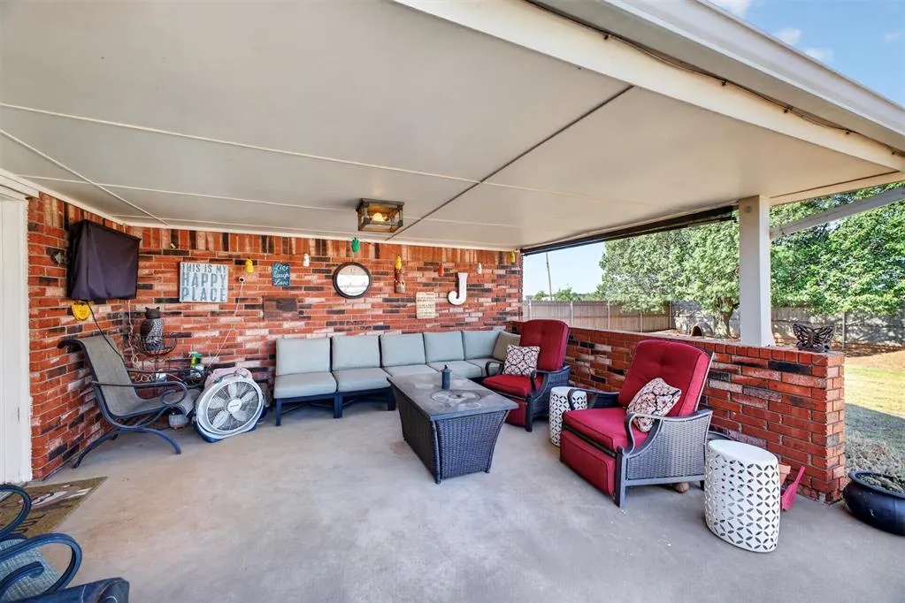 Photo 22 — 920 McDonald Terrace, Cordell, OK 73632