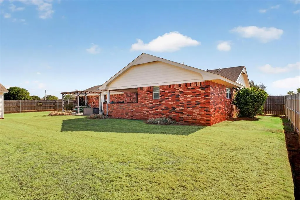 Photo 28 — 920 McDonald Terrace, Cordell, OK 73632
