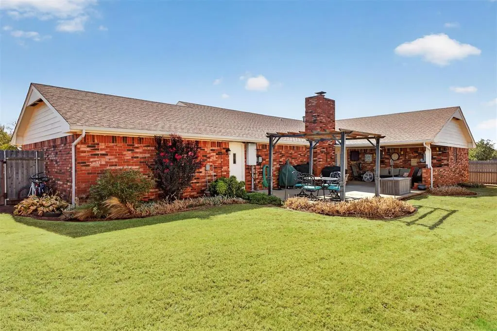 Photo 29 — 920 McDonald Terrace, Cordell, OK 73632