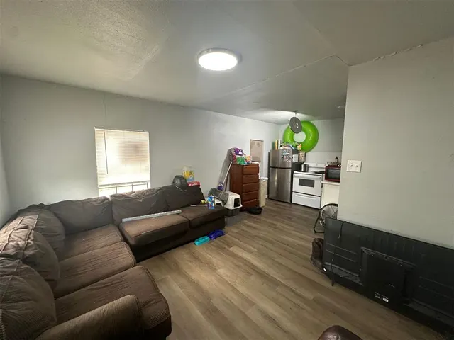 Photo 8 — 408 NW 3rd Street, Lawton, OK 73507