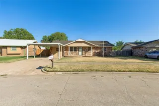 Sold home at 1617 NE 6th Terrace