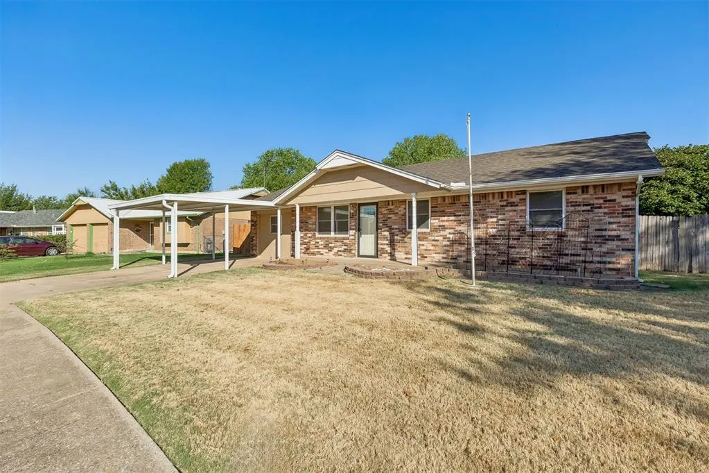 Photo 4 — 1617 NE 6th Terrace, Oklahoma City, OK 73160