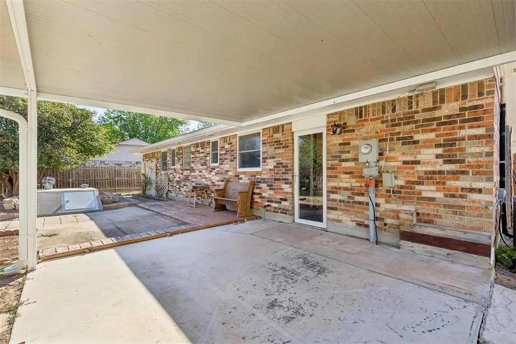 Photo 7 — 1617 NE 6th Terrace, Oklahoma City, OK 73160