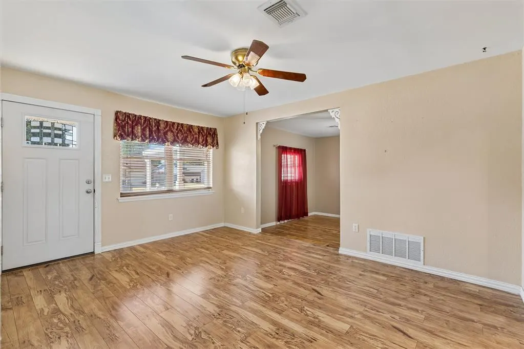 Photo 8 — 1617 NE 6th Terrace, Oklahoma City, OK 73160