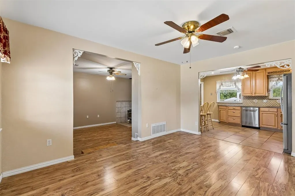 Photo 9 — 1617 NE 6th Terrace, Oklahoma City, OK 73160