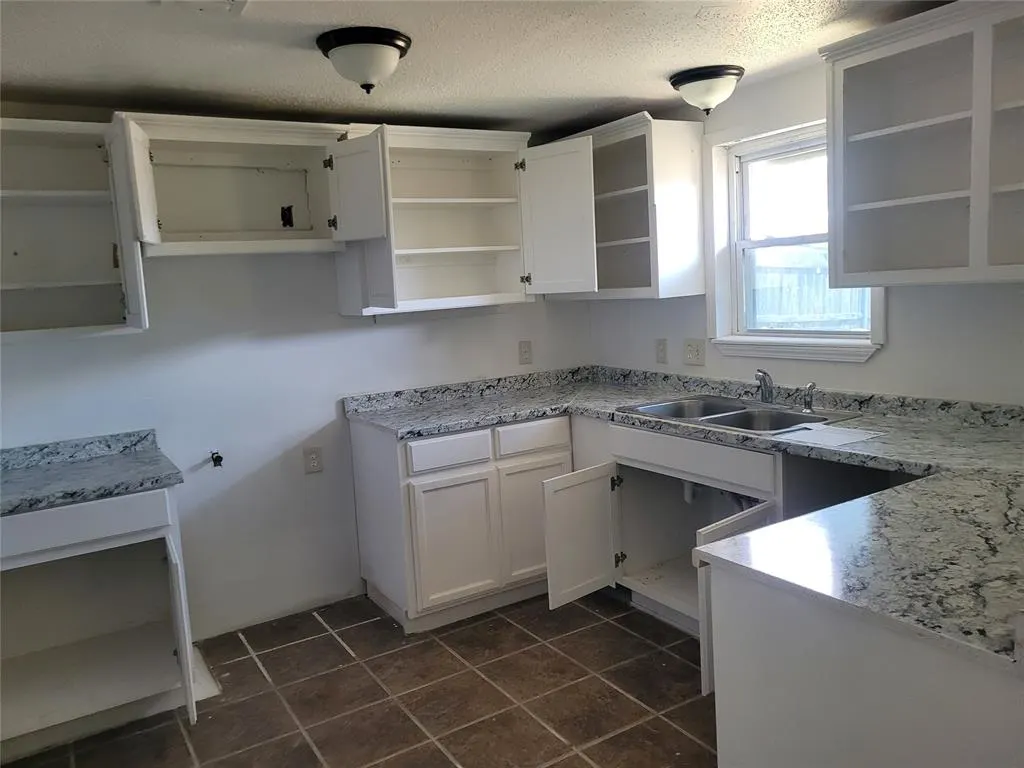 Photo 9 — 10012 S Douglas Avenue, Oklahoma City, OK 73139
