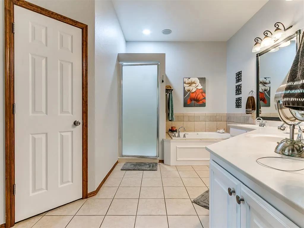 Photo 42 — 2512 SW 141st Street, Oklahoma City, OK 73170