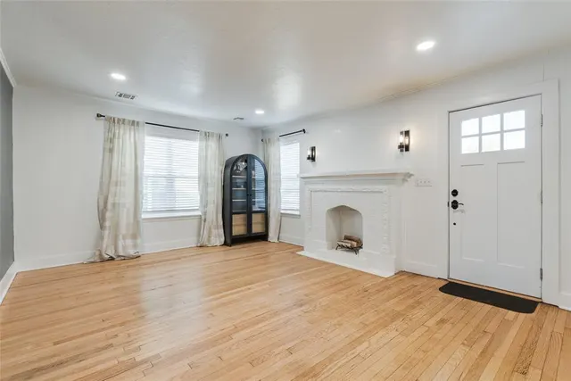 Photo 6 — 114 NW 31st Street, Oklahoma City, OK 73118
