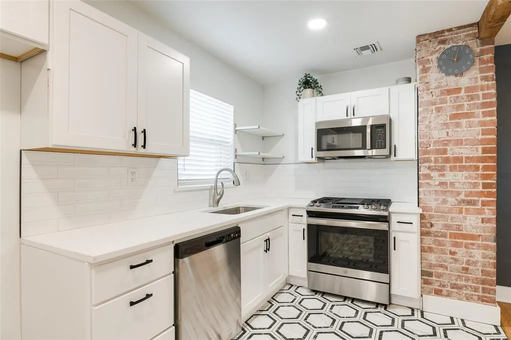 Photo 21 — 114 NW 31st Street, Oklahoma City, OK 73118