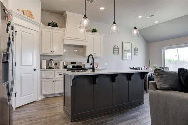 Photo 3 — 4317 Palisade Lane, Oklahoma City, OK 73179