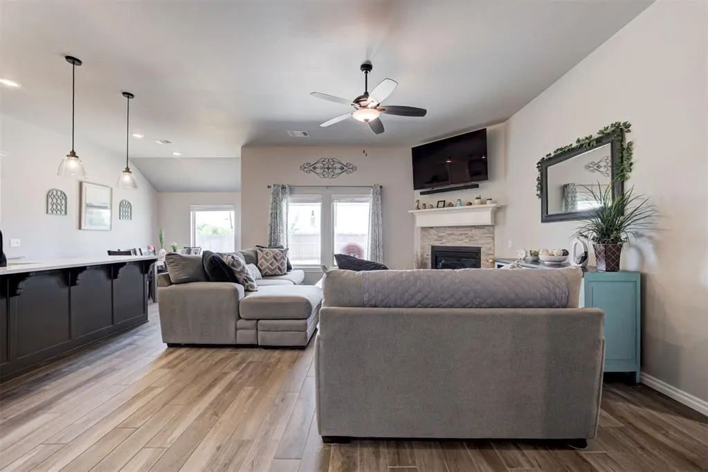 Photo 10 — 4317 Palisade Lane, Oklahoma City, OK 73179