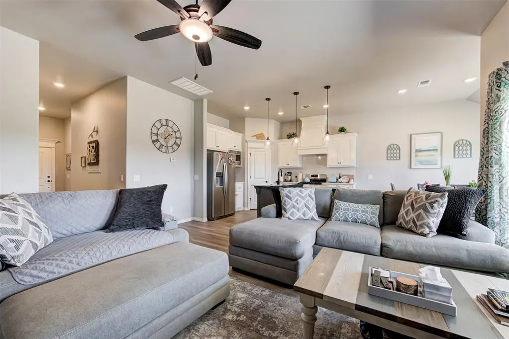 Photo 12 — 4317 Palisade Lane, Oklahoma City, OK 73179