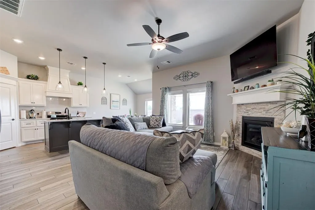 Photo 13 — 4317 Palisade Lane, Oklahoma City, OK 73179