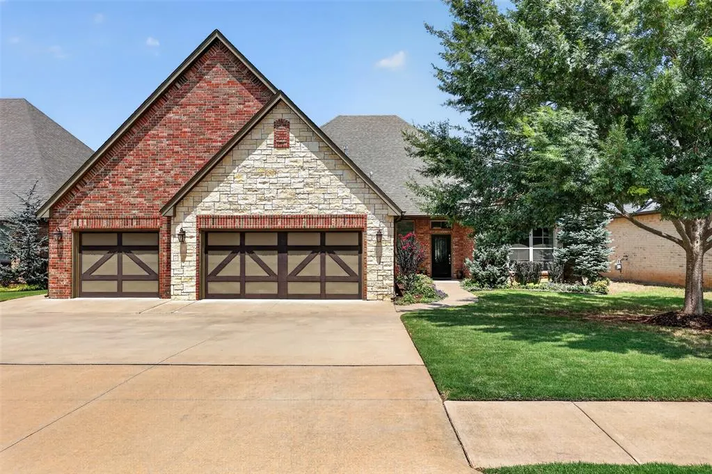 Photo 2 — 2501 Semillon Way, Edmond, OK 73012