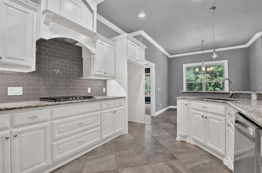 Photo 13 — 2501 Semillon Way, Edmond, OK 73012