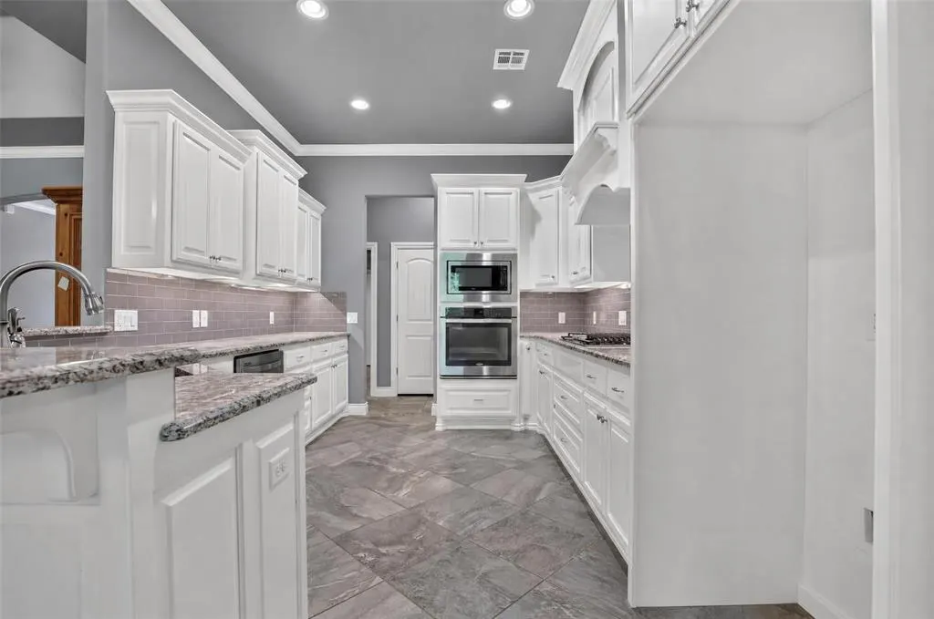 Photo 14 — 2501 Semillon Way, Edmond, OK 73012
