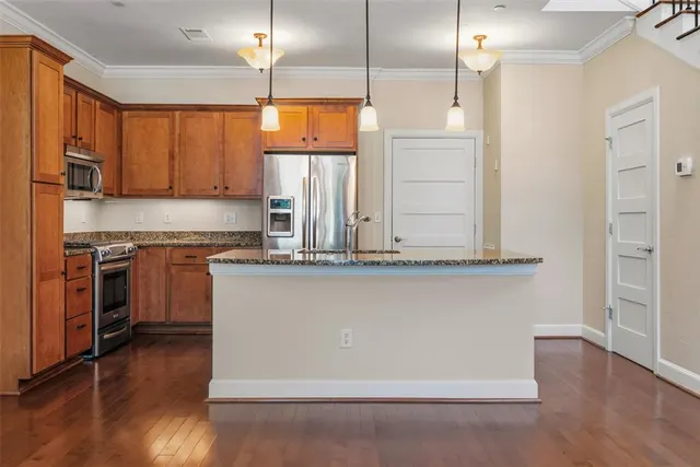 Photo 8 — 402 NE 2nd Street, Oklahoma City, OK 73104