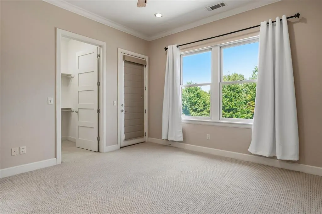Photo 17 — 402 NE 2nd Street, Oklahoma City, OK 73104