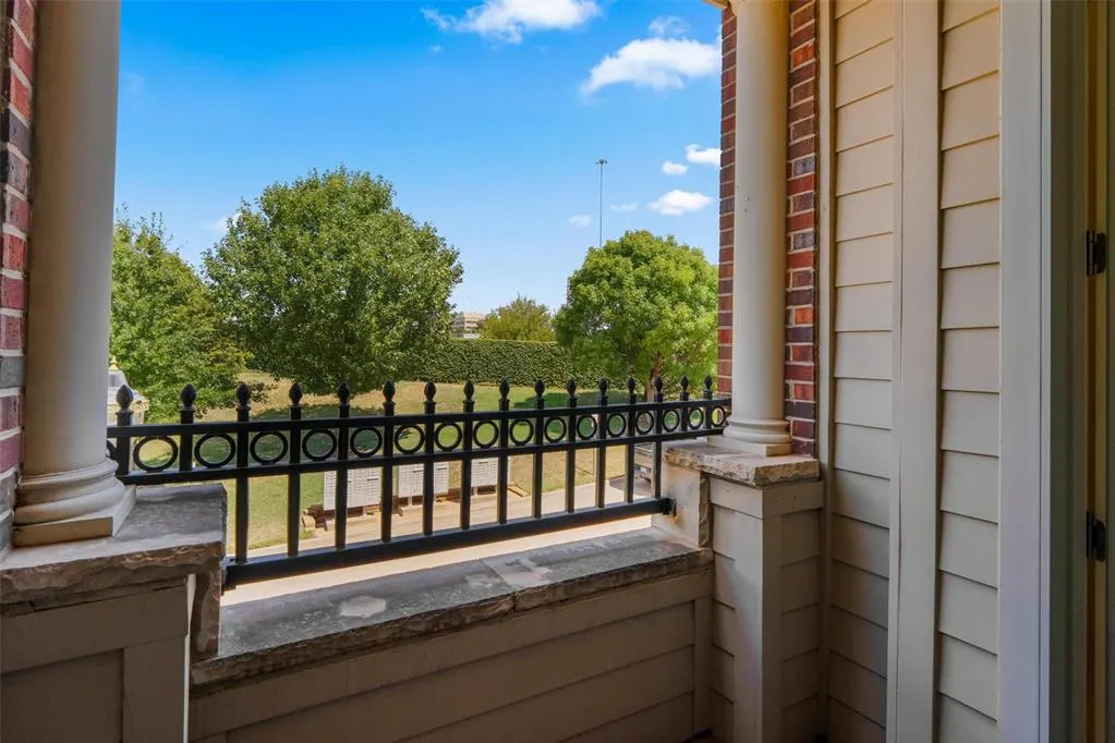 Photo 19 — 402 NE 2nd Street, Oklahoma City, OK 73104