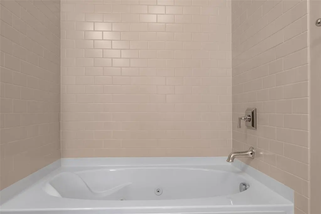 Photo 22 — 402 NE 2nd Street, Oklahoma City, OK 73104